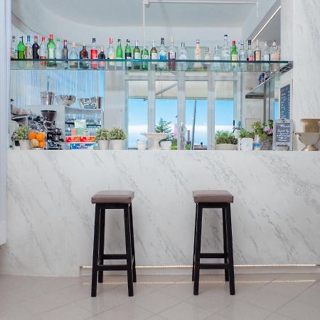 Hotel Lungomare Cattolica Dış mekan fotoğraf