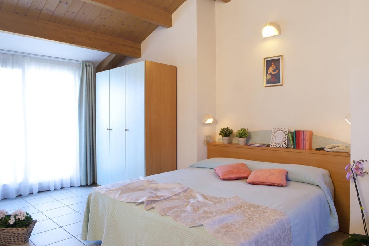 Hotel Lungomare Cattolica Dış mekan fotoğraf
