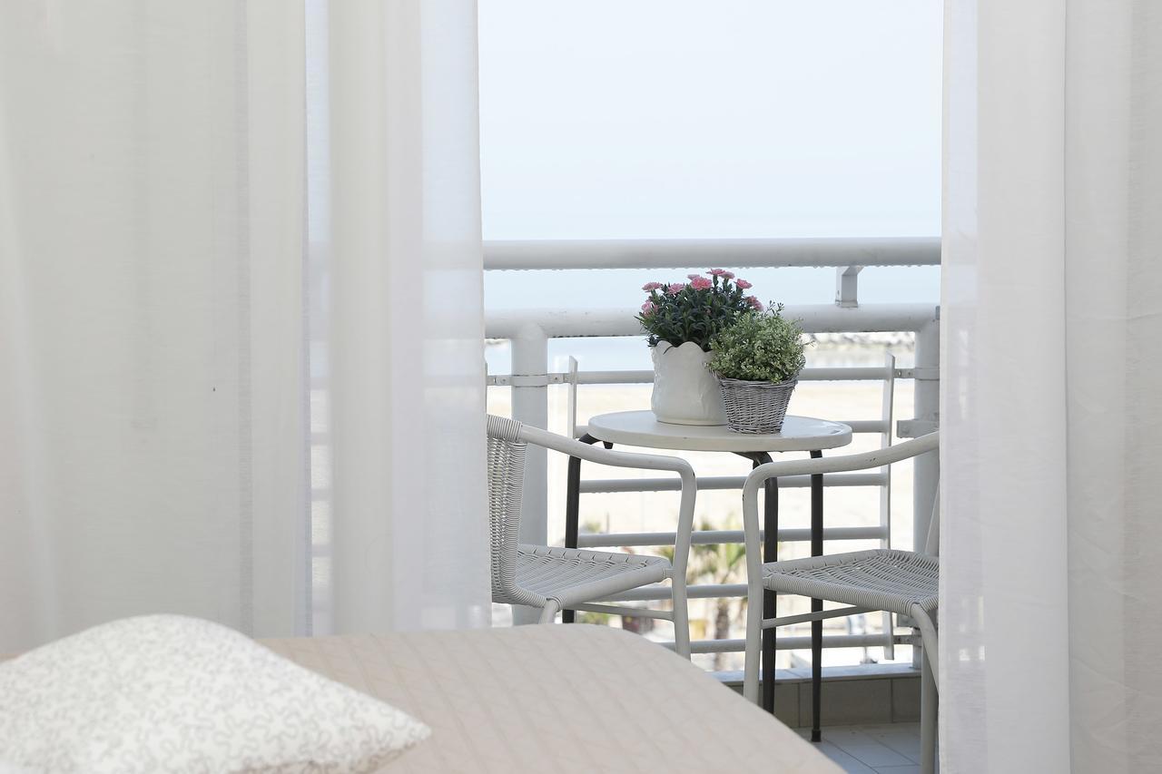 Hotel Lungomare Cattolica Dış mekan fotoğraf