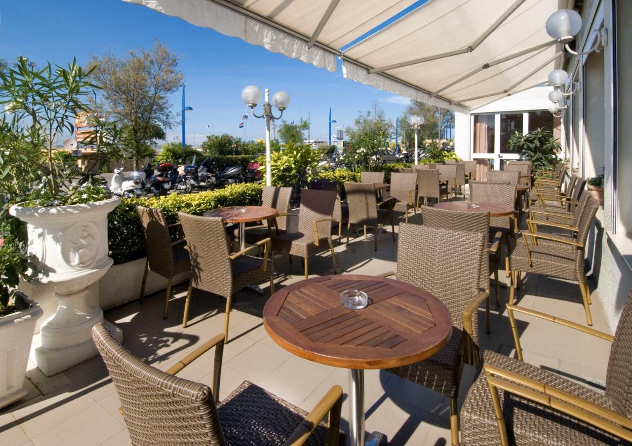 Hotel Lungomare Cattolica Dış mekan fotoğraf